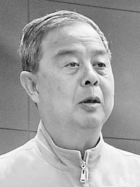 苏培成　1935年出生，天津市人